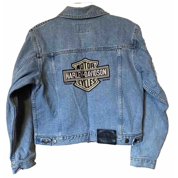Harley-Davidson Jackets & Blazers - VTG Harley Davidson Women’s Blue Denim Jean Jacket Size Medium Embroidered Logo